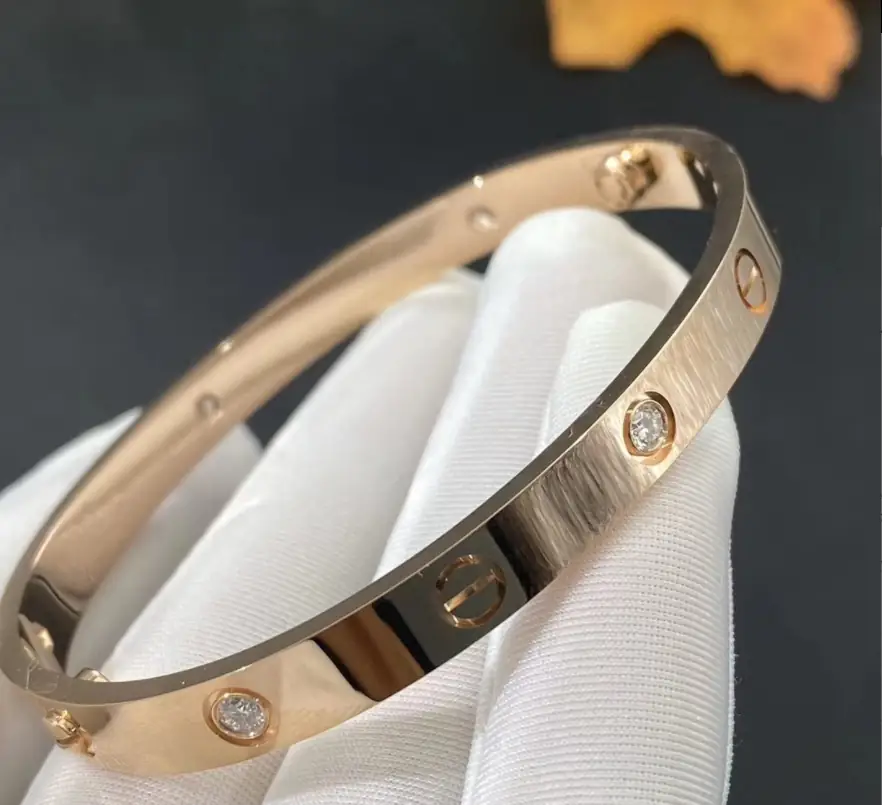 Браслет Cartier Love /6 бриллиантов, желтое золото/