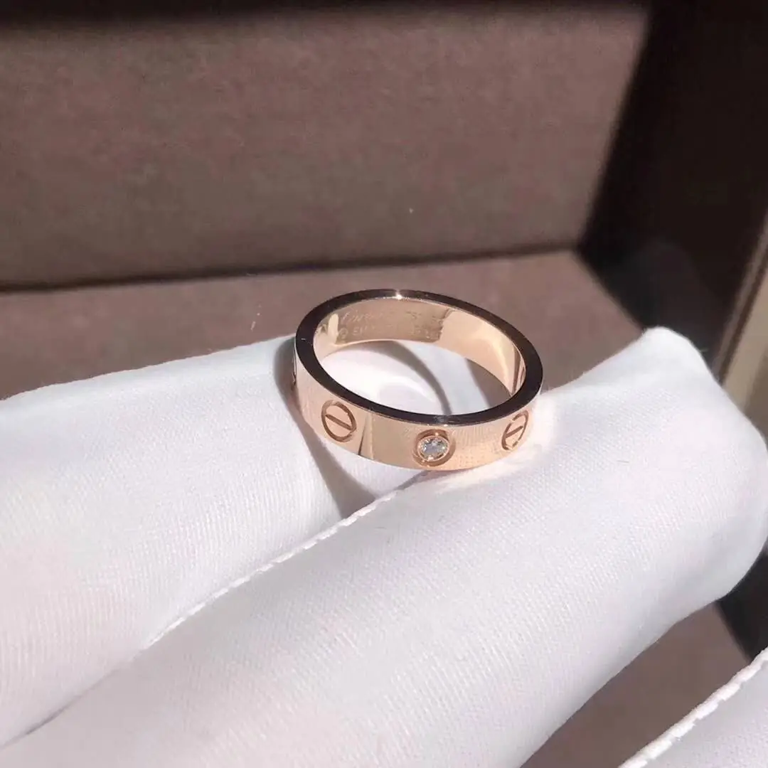 Кольцо обручальное Cartier Love /1 бриллиант, розовое золото/ 4