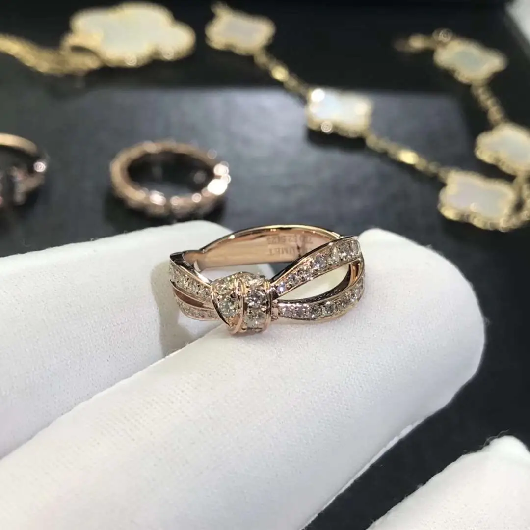 Кольцо Chaumet Liens Seduction /розовое золото, бриллианты/