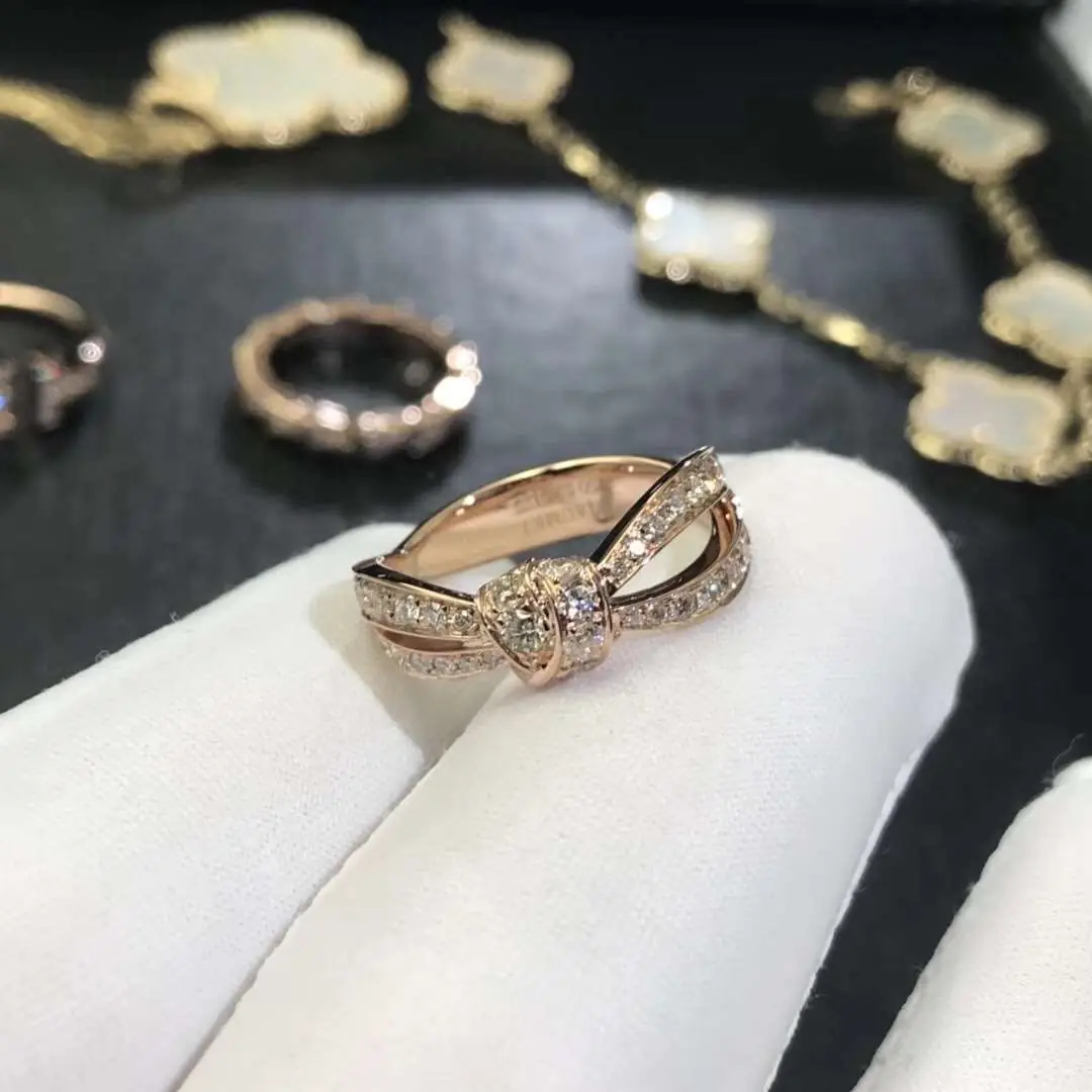 Кольцо Chaumet Liens Seduction /розовое золото, бриллианты/
