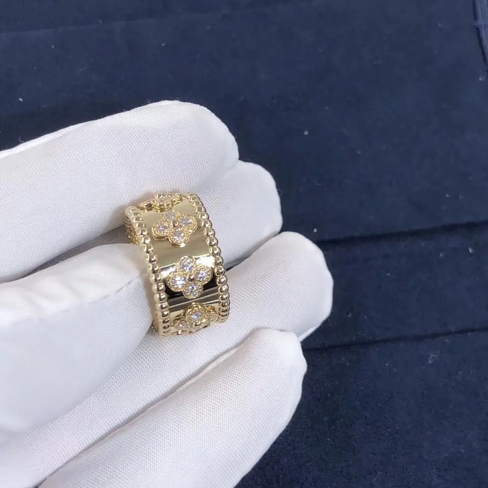 Кольцо Van Cleef & Arpels Perlée Clovers /бриллианты, желтое золото/