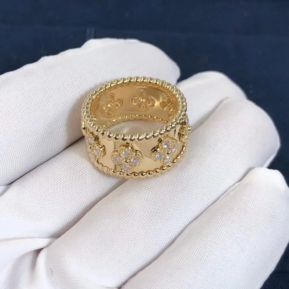 Кольцо Van Cleef & Arpels Perlée Clovers /бриллианты, желтое золото/ 6