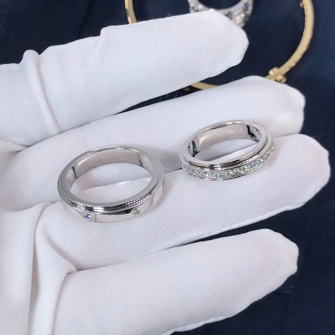 Набор обручальных колец Piaget Possession /бриллианты, белое золото/
