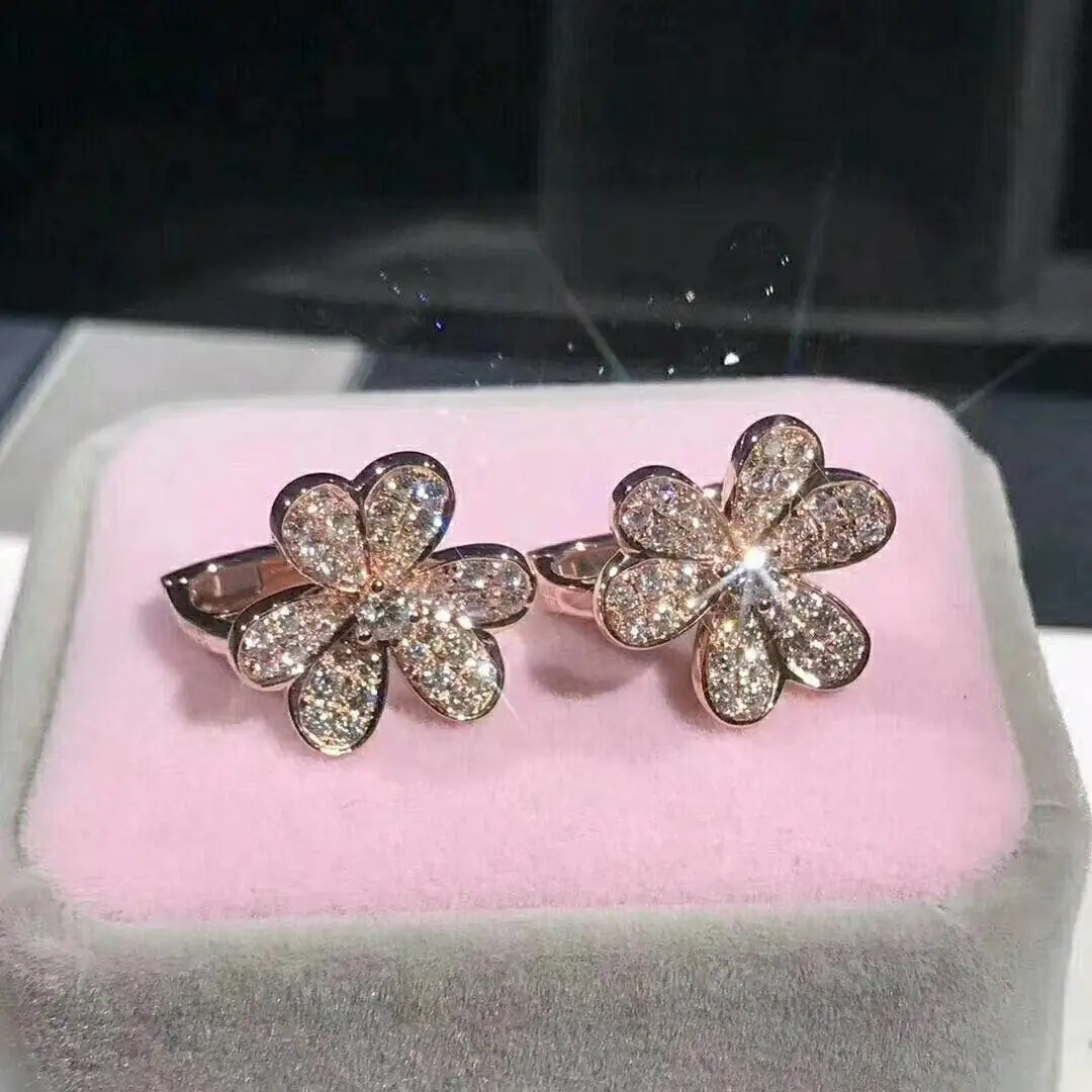 Серьги Van Cleef &amp; Arpels Frivole /бриллианты, розовое золото/