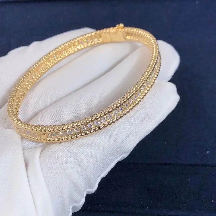 Браслет Van Cleef &amp; Arpels 1 ряд бриллиантов /желтое золото/