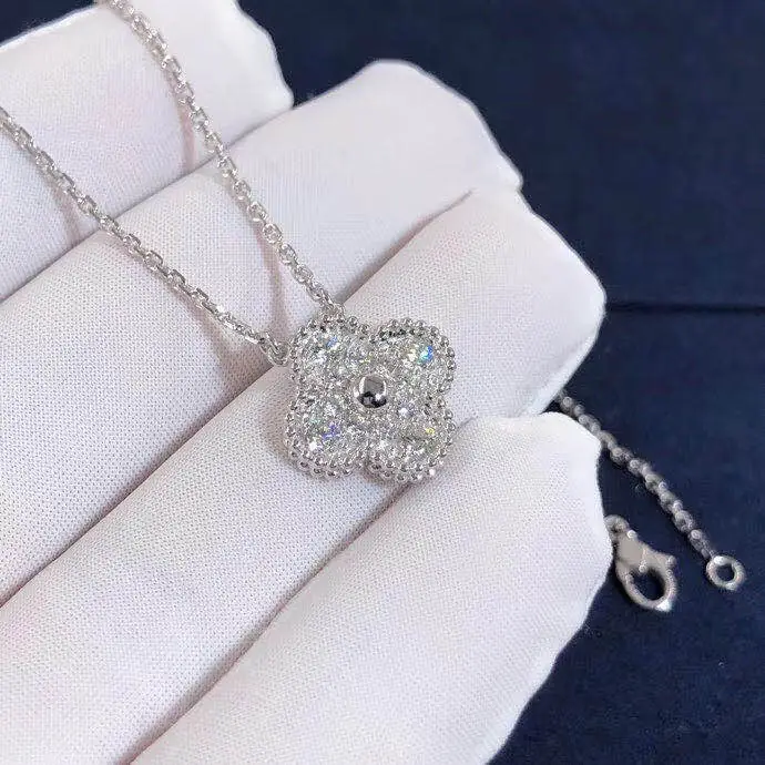 Подвеска Van Cleef & Arpels Vintage Alhambra /бриллианты, белое золото/ 3