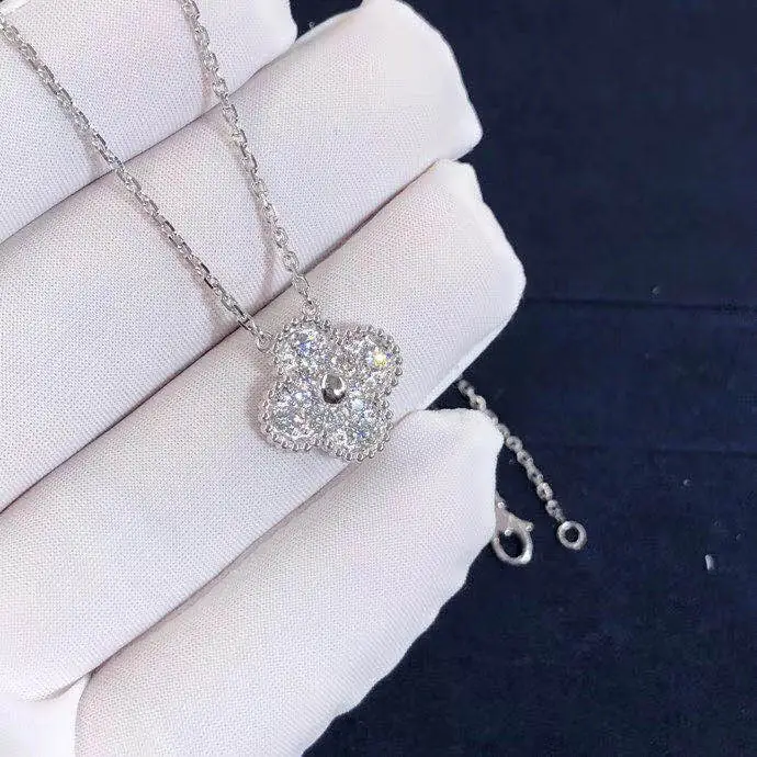 Подвеска Van Cleef & Arpels Vintage Alhambra /бриллианты, белое золото/ 6