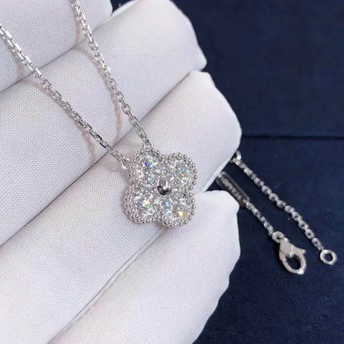 Подвеска Van Cleef &amp; Arpels Vintage Alhambra /бриллианты, белое золото/