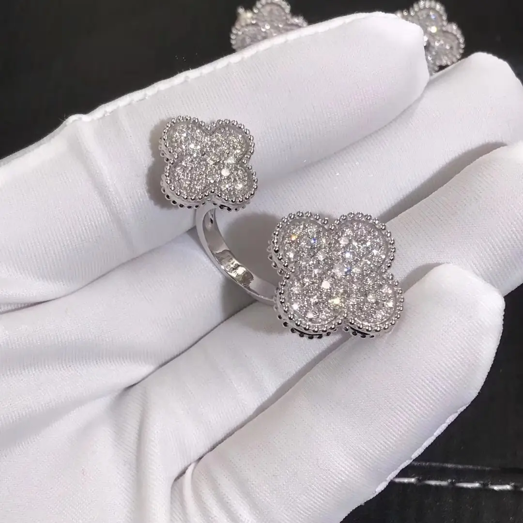 Кольцо Van Cleef & Arpels Magic Alhambra /бриллианты, белое золото/