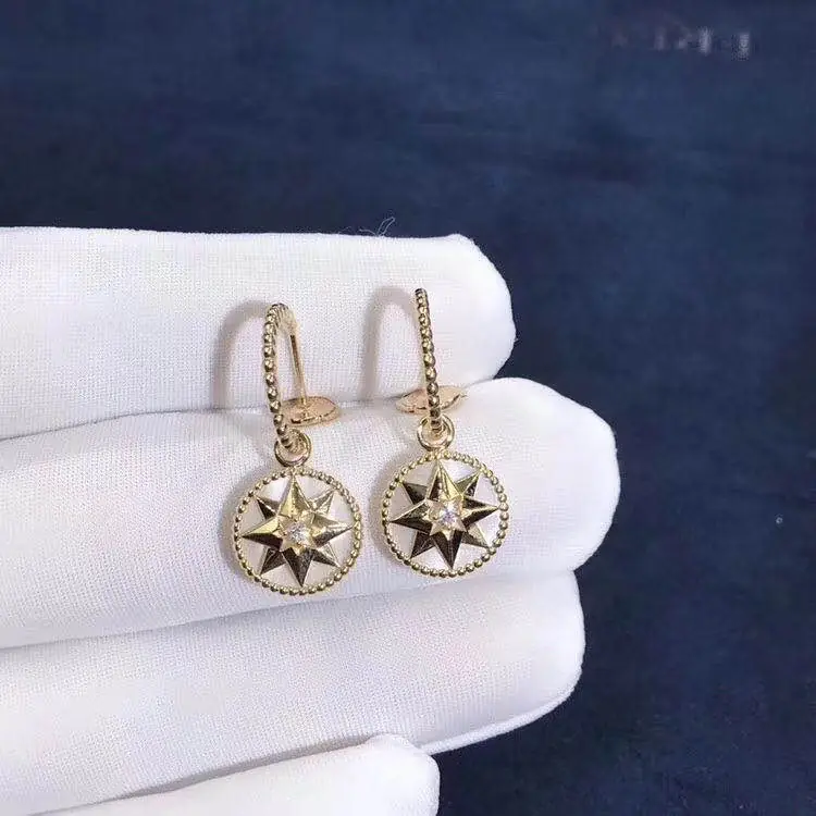 Серьги Dior Rose Des Vents /перламутр, желтое золото, бриллианты/