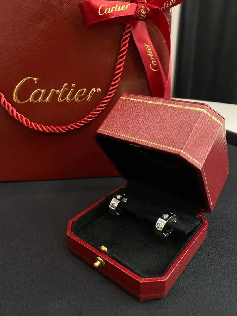 Серьги Cartier Love белое золото, бриллианты