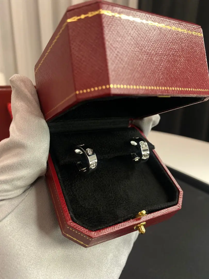 Серьги Cartier Love белое золото, бриллианты