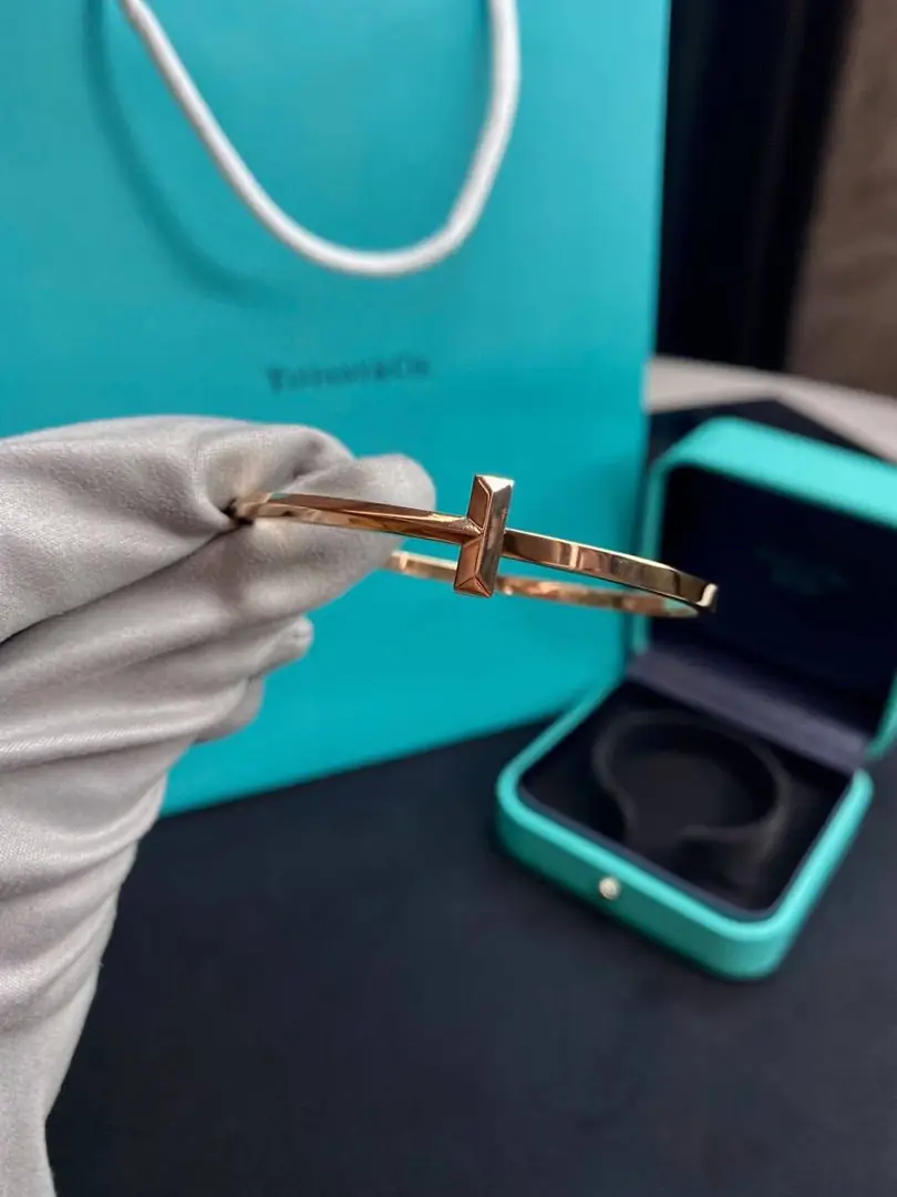 Браслет Tiffany T розовое золото, без бриллиантов