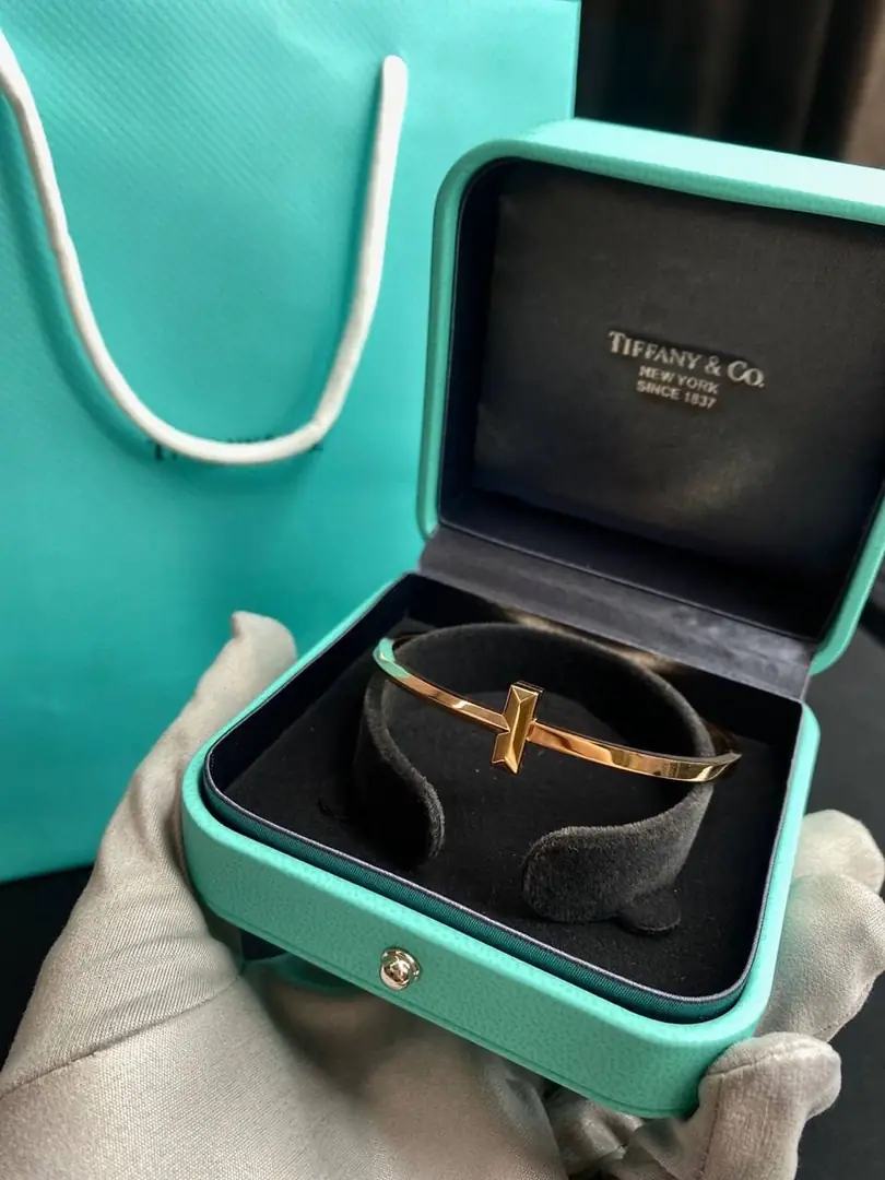 Браслет Tiffany T розовое золото, без бриллиантов