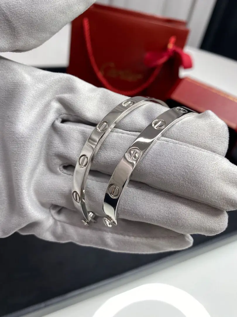 Браслет Cartier Love белое золото, без бриллиантов 7
