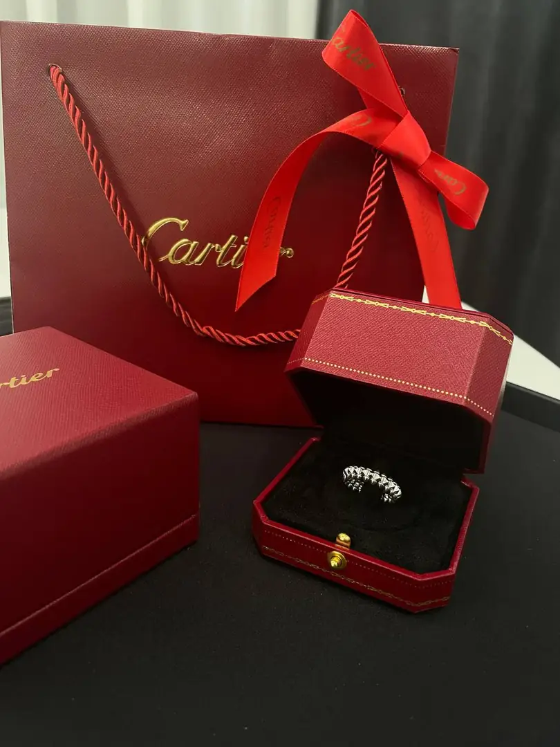 Кольцо Cartier Clash белое золото