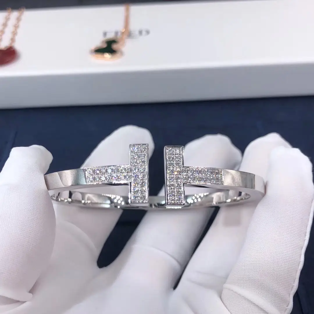 Браслет Tiffany T с бриллиантовым паве /белое золото/