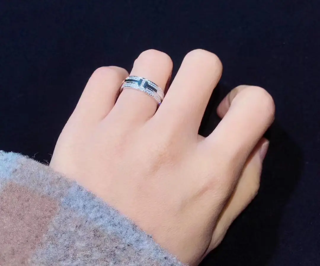 КольцоTiffany T с бриллиантовым паве /белое золото/ 5