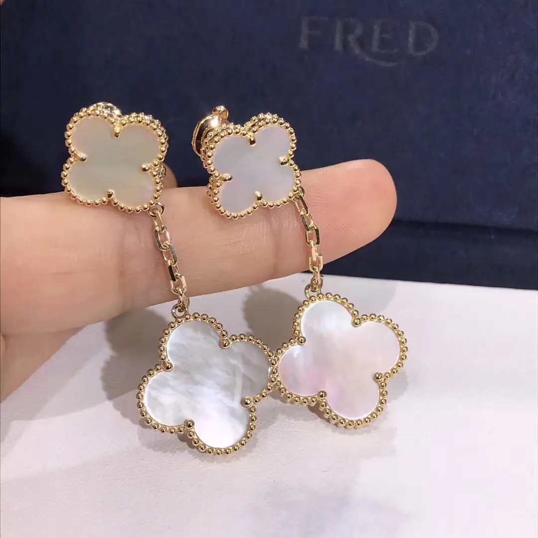 Серьги Van Cleef Alhambra /желтое золото, перламутр/