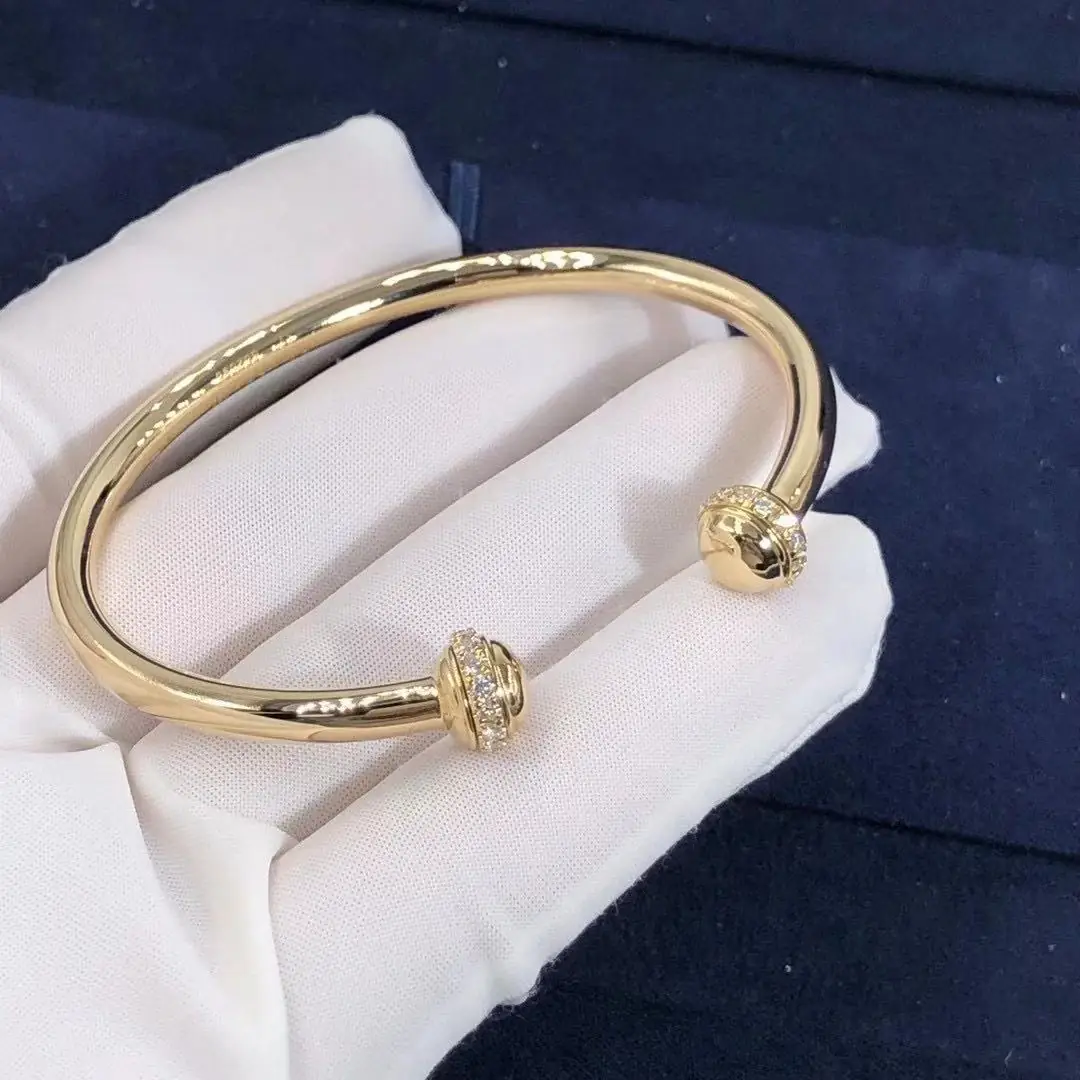 Браслет Piaget Possession Open Bangle широкий /желтое золото, бриллианты/