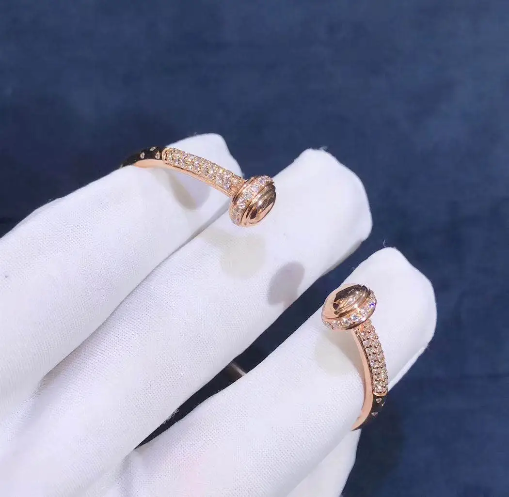 Браслет Piaget Possession Open Bangle /розовое золото, бриллианты/