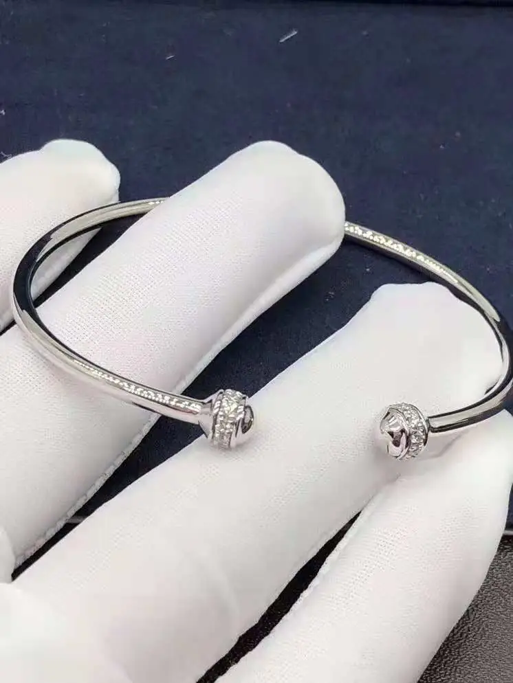 Браслет Piaget Possession Open Bangle /белое золото, бриллианты/ 5