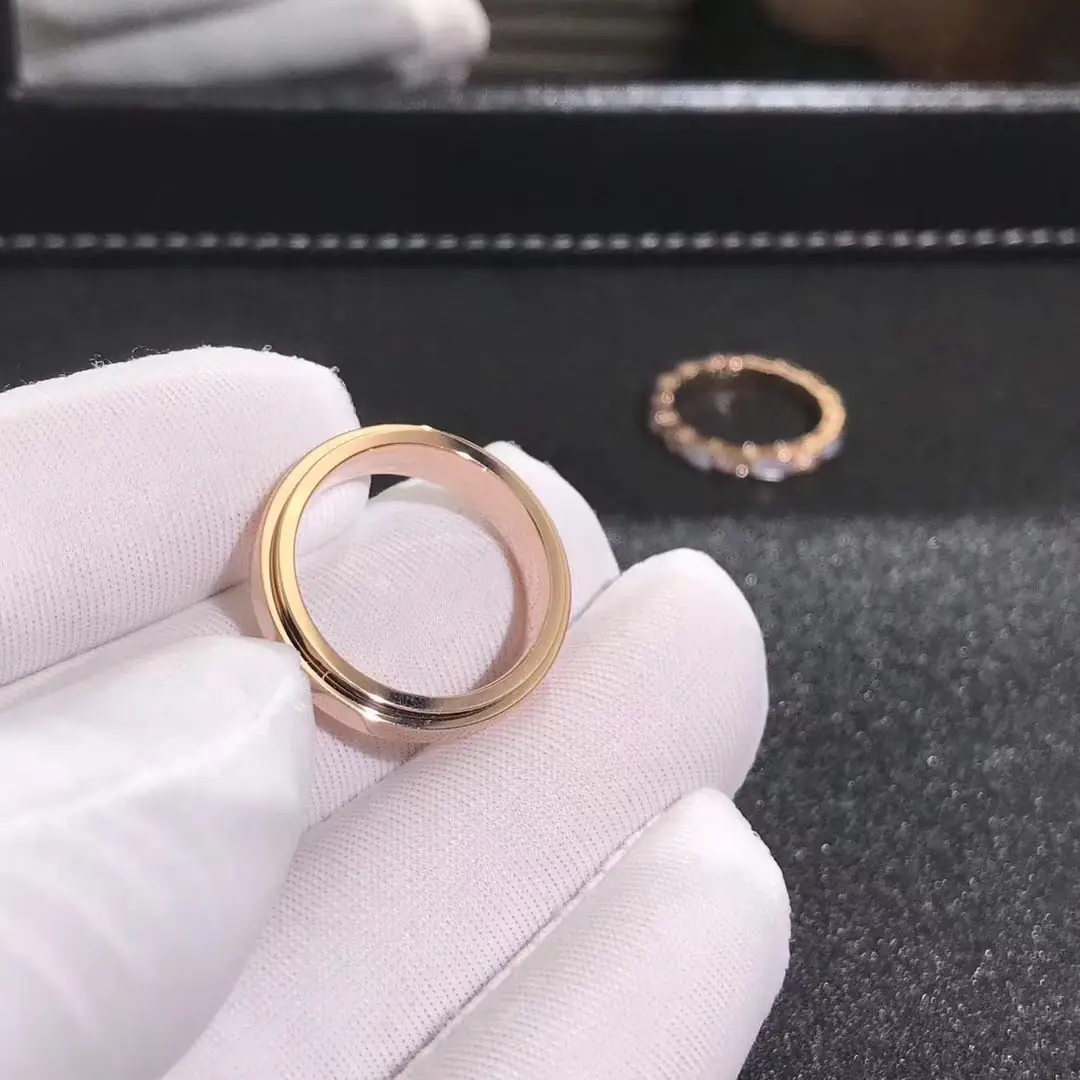 Кольцо Piaget Possession с подвижным механизмом /бриллианты, розовое золото/