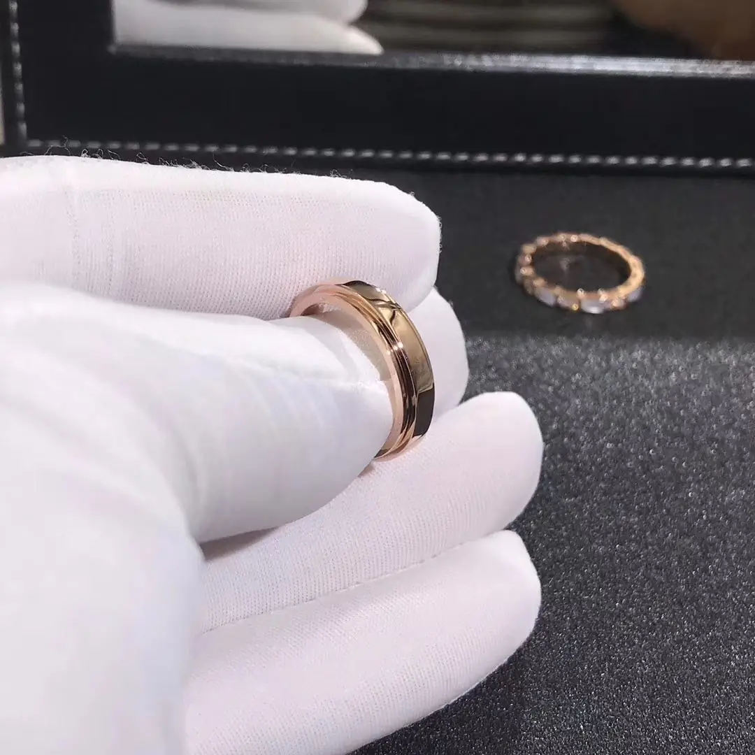 Кольцо Piaget Possession с подвижным механизмом /бриллианты, розовое золото/ 3