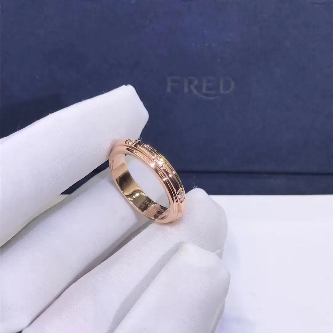Кольцо Piaget Possession /розовое золото, бриллианты/