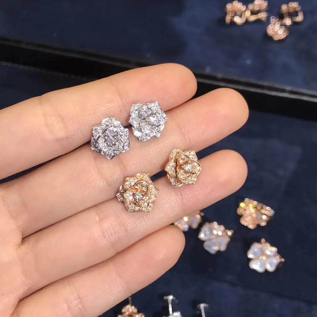 Серьги Piaget Rose /бриллианты, белое, розовое золото/