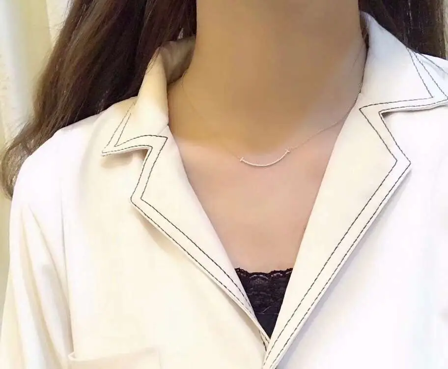 Подвеска Tiffany T Smile /бриллианты, розовое, белое, желтое золото/ 7