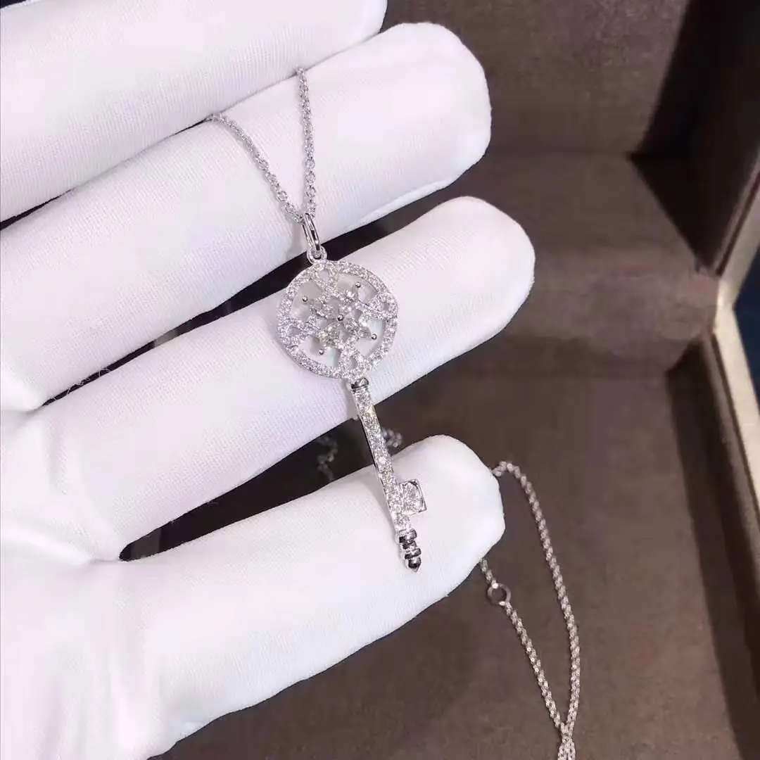 Подвеска Tiffany Victoria с бриллиантовым паве /белое золото/
