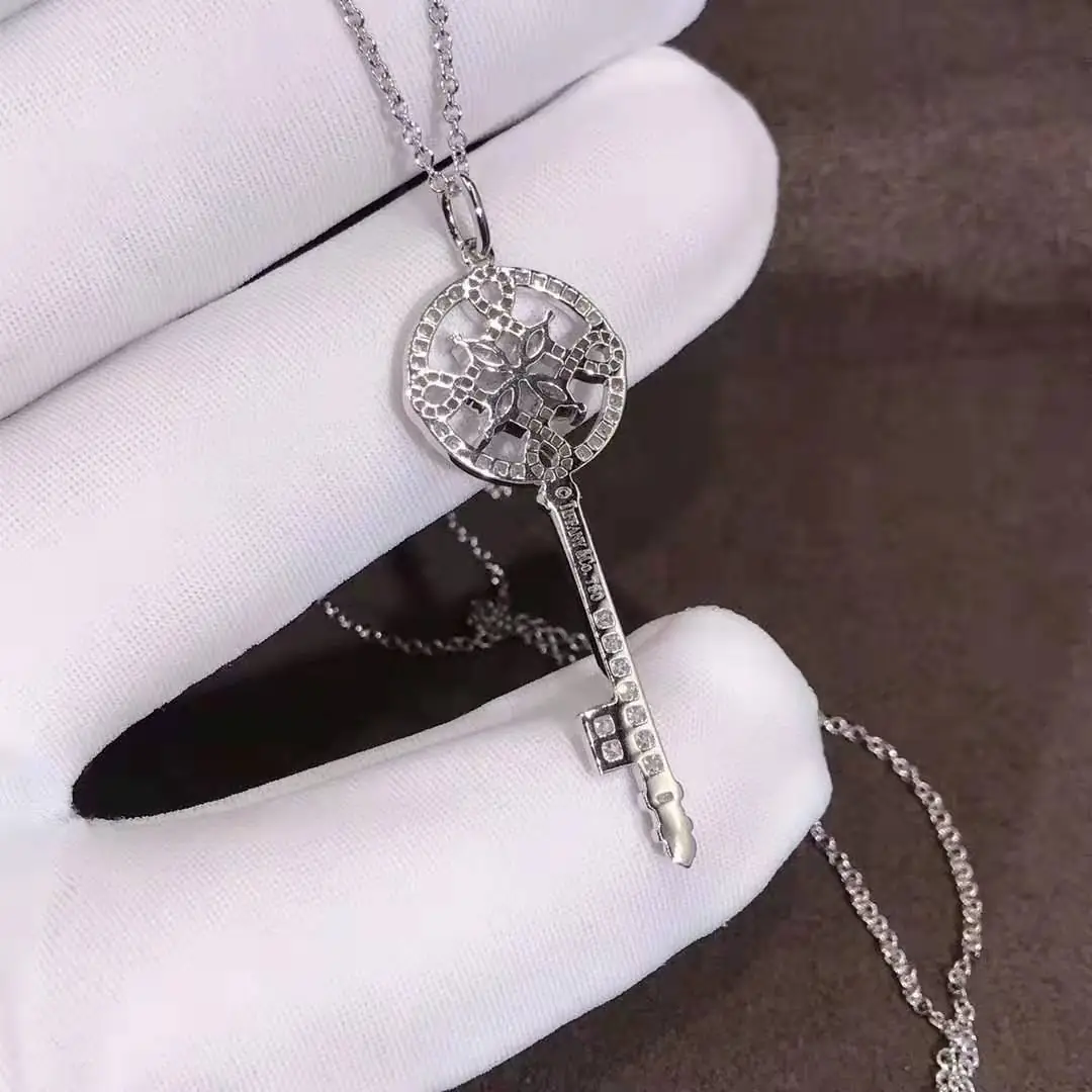Подвеска Tiffany Victoria с бриллиантовым паве /белое золото/ 3