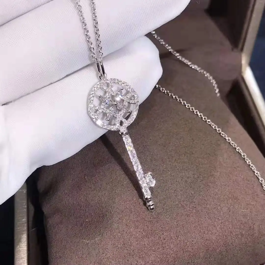 Подвеска Tiffany Victoria с бриллиантовым паве /белое золото/