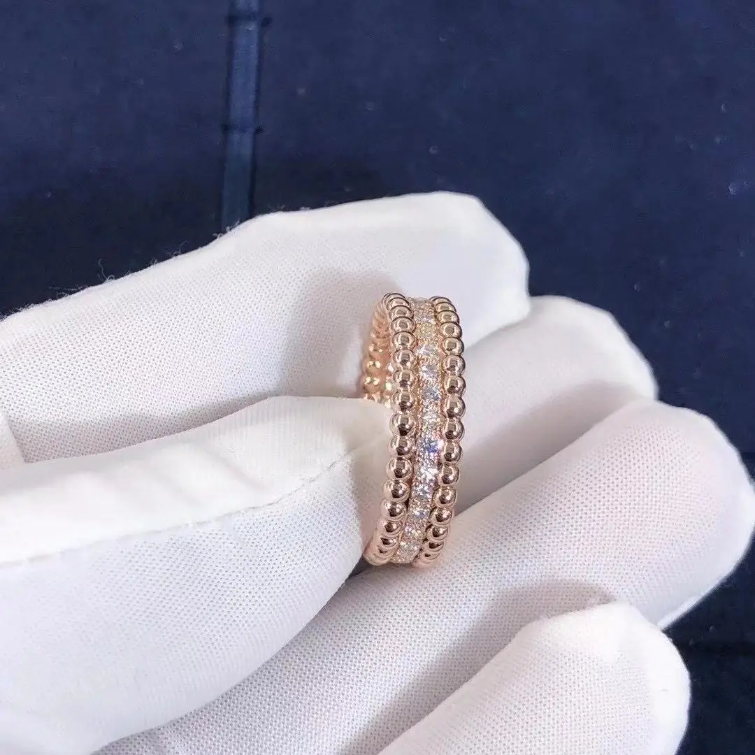 Кольцо Van Cleef & Arpels Perlée /розовое золото, бриллианты/