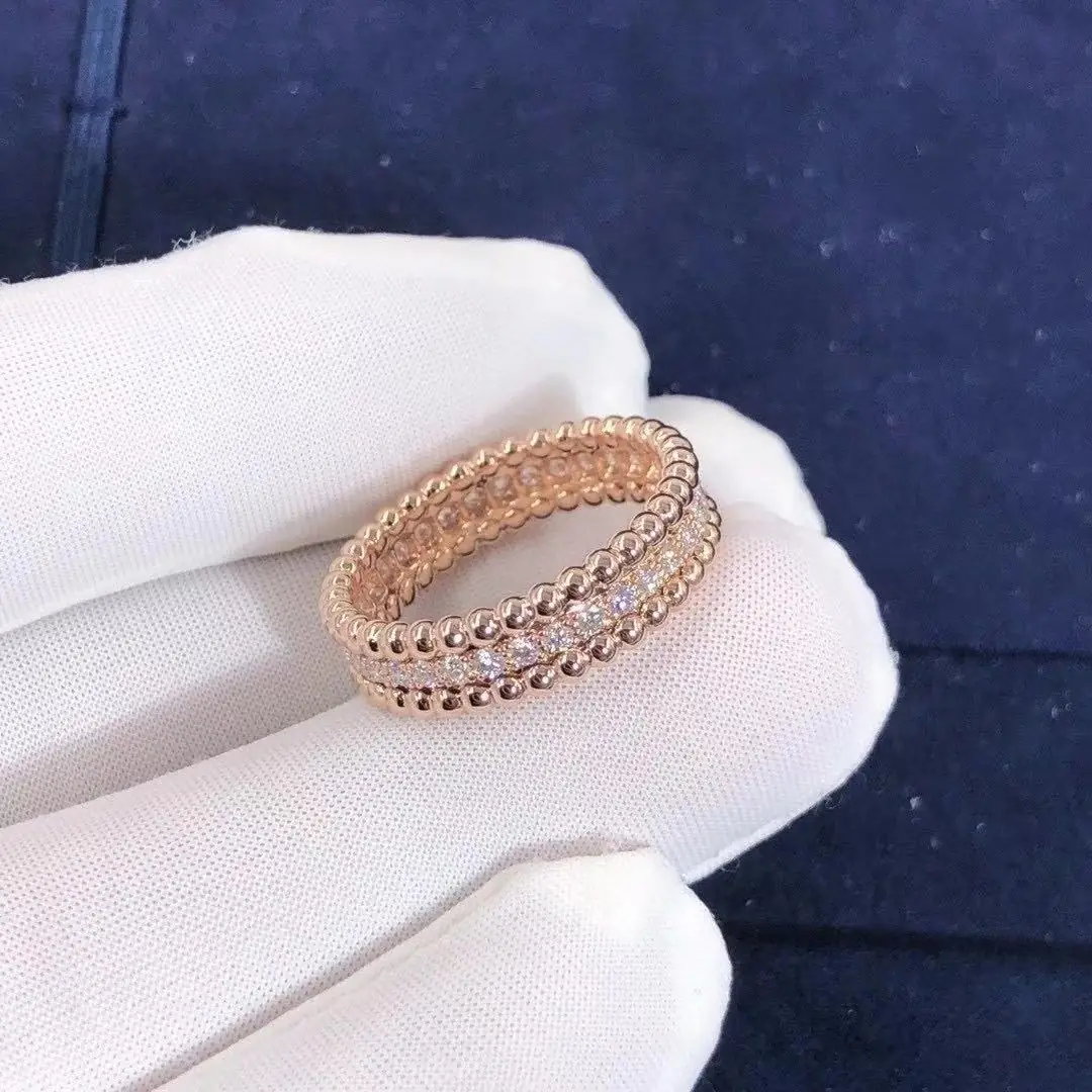 Кольцо Van Cleef & Arpels Perlée /розовое золото, бриллианты/