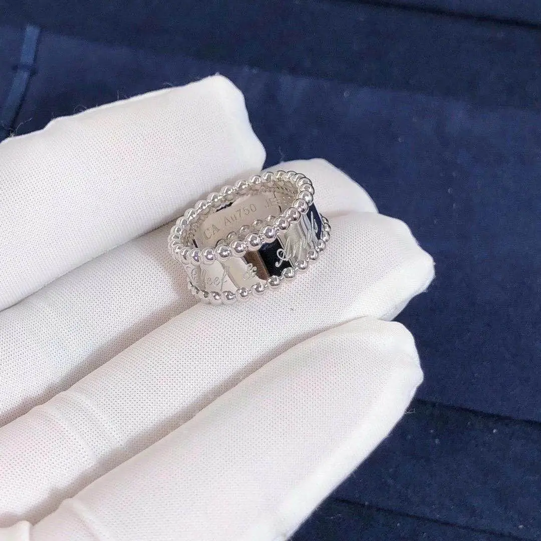 Кольцо Van Cleef & Arpels /белое золото/