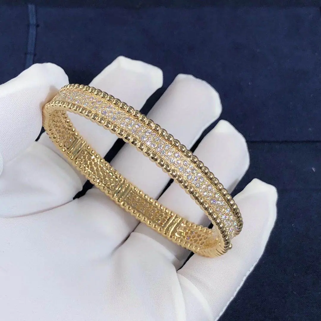 Браслет Van Cleef &amp; Arpels Perlée с 3 рядами бриллиантов /желтое золото/