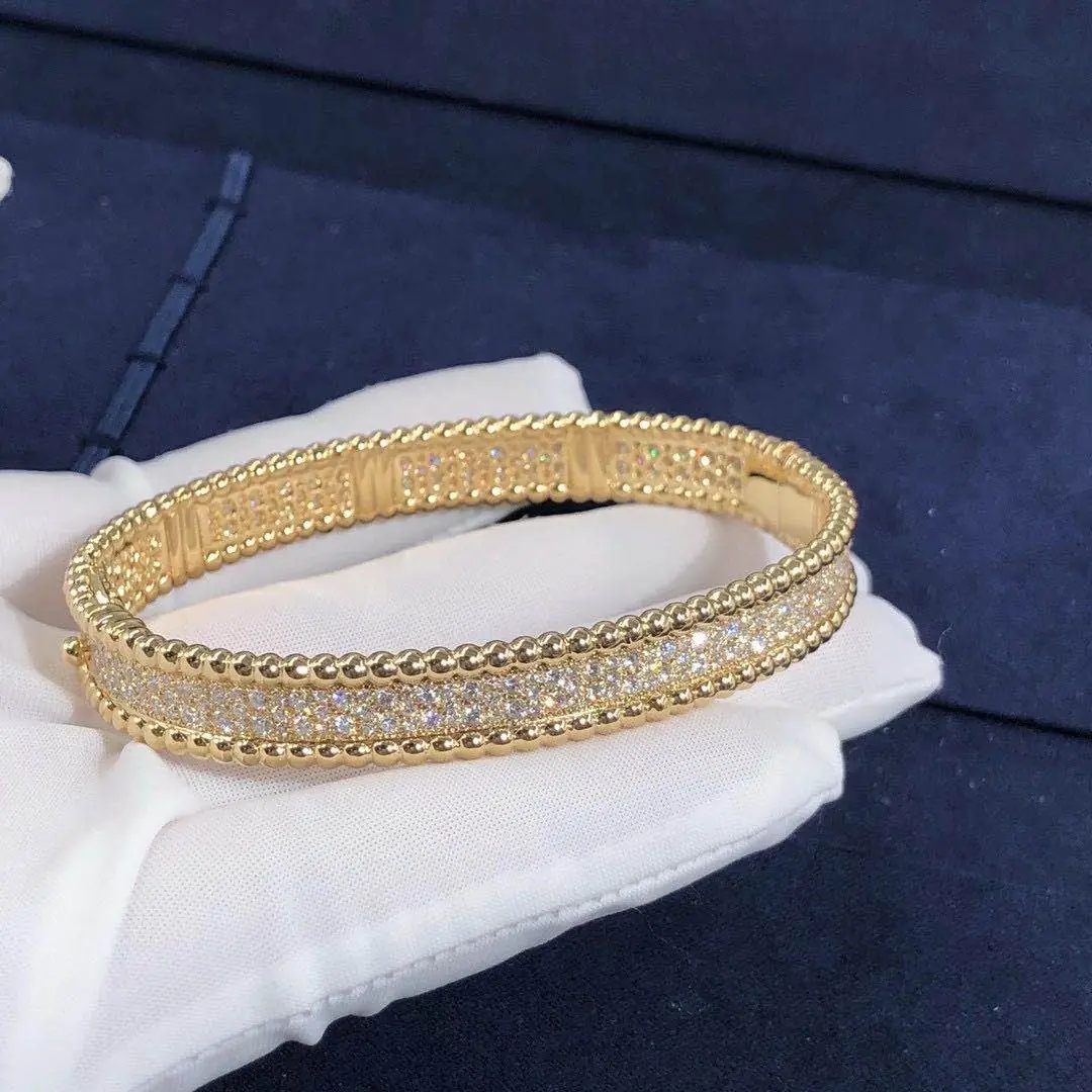 Браслет Van Cleef &amp; Arpels Perlée с 3 рядами бриллиантов /желтое золото/