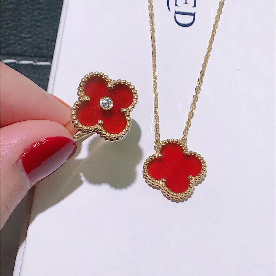 Кольцо Van Cleef & Arpels /желтое золото, сердолик, бриллиант/ 8