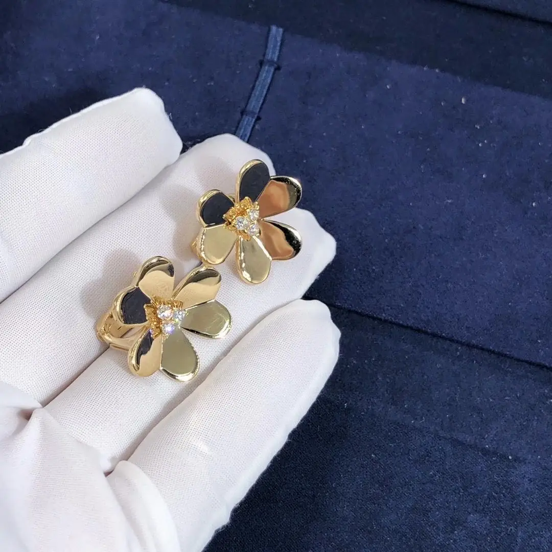 Серьги Van Cleef & Arpels Frivole /бриллианты, желтое золото/