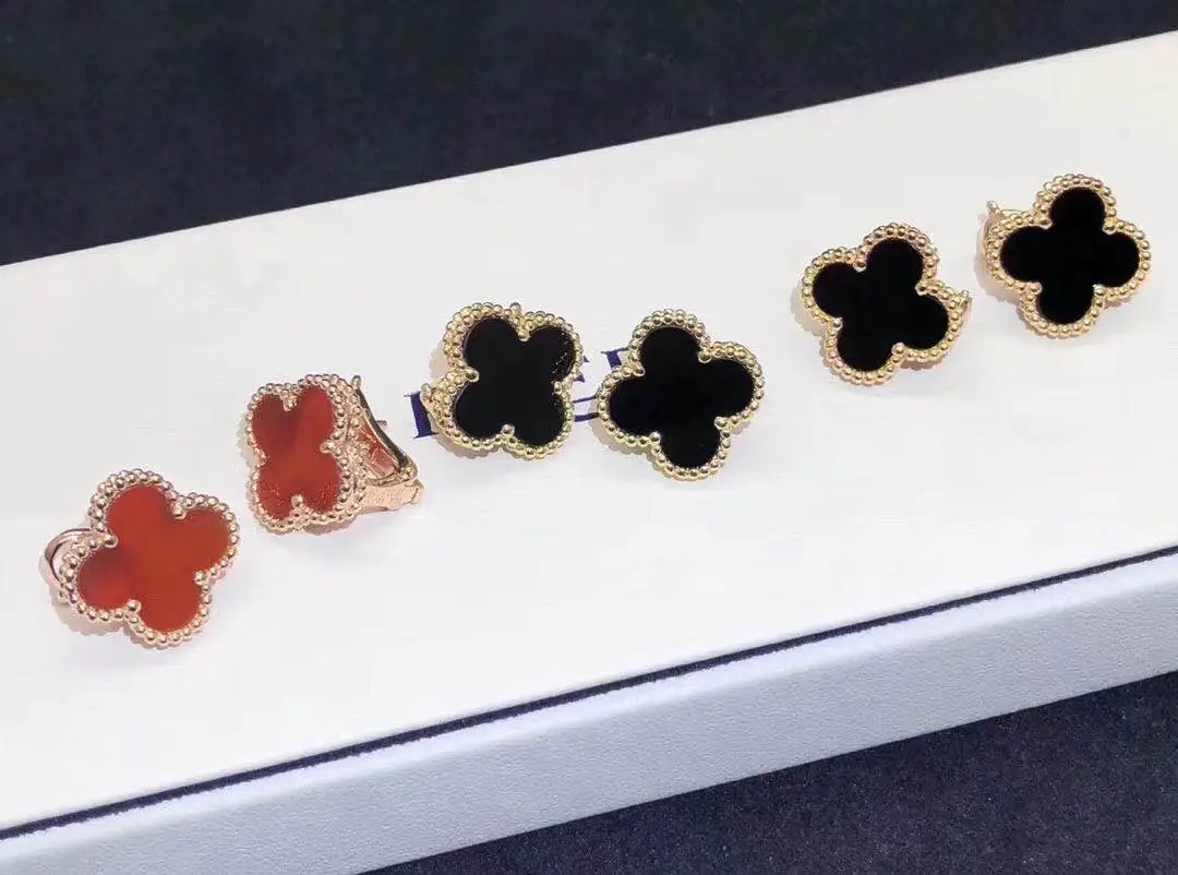 Серьги Van Cleef &amp; Arpels /черный оникс, желтое золото/