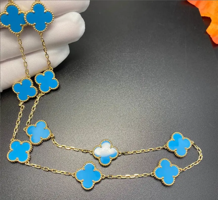 Колье Van Cleef & Arpels Alhambra с 10 мотивами /желтое золото, агаты/
