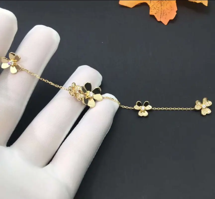 Браслет Van Cleef & Arpels Frivole /бриллианты, желтое золото/ 6