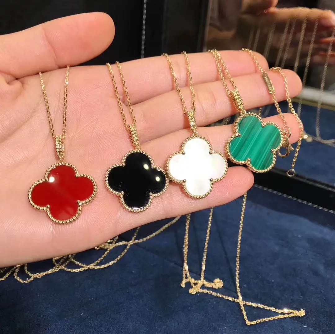 Подвеска Van Cleef & Arpels Magic Alhambra /малахит, желтое золото/ 6