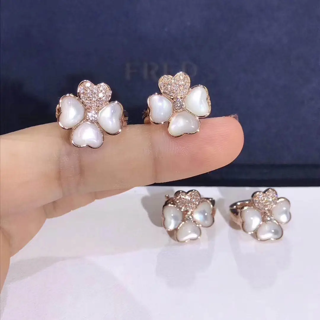 Серьги Van Cleef &amp; Arpels Medium Cosmos /бриллианты, розовое золото/