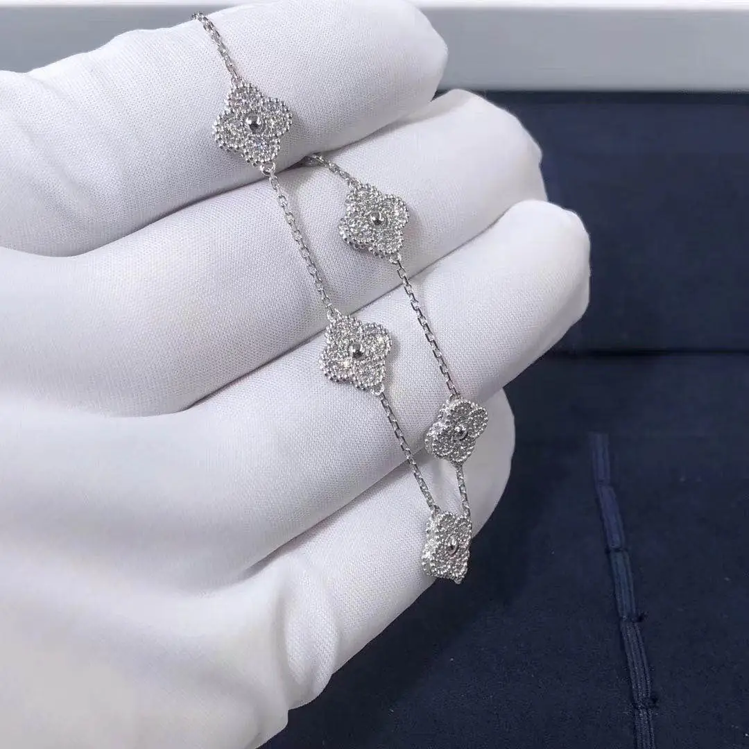 Браслет Van Cleef &amp; Arpels Sweet Alhambra 6 мотивов /белое золото, бриллианты/ 3
