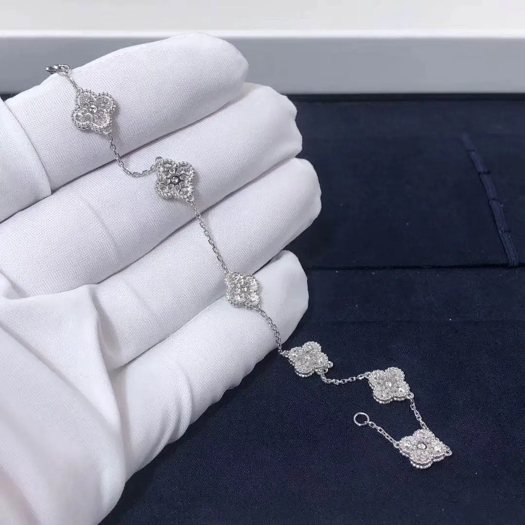 Браслет Van Cleef &amp; Arpels Sweet Alhambra 6 мотивов /белое золото, бриллианты/ 4