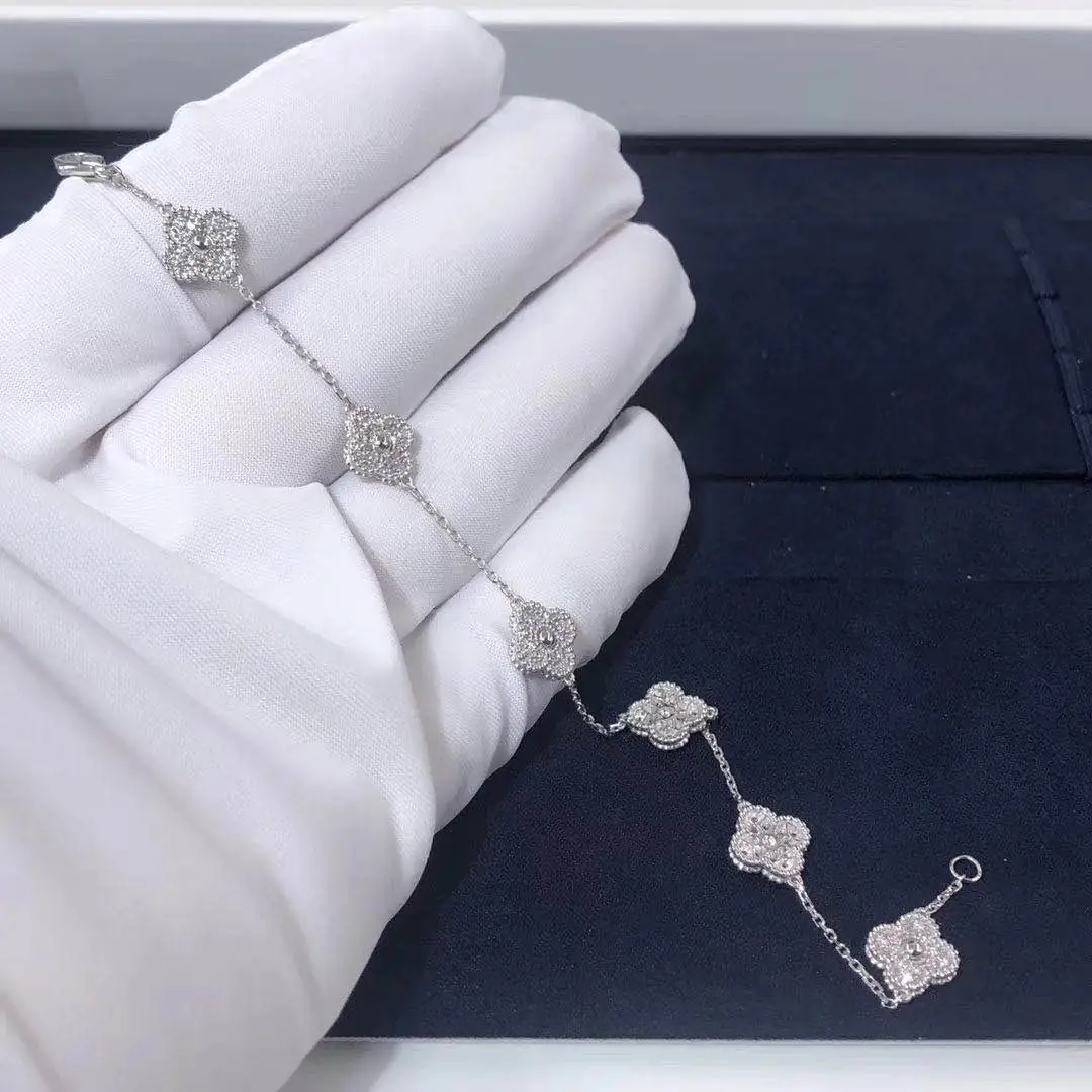 Браслет Van Cleef &amp; Arpels Sweet Alhambra 6 мотивов /белое золото, бриллианты/ 5