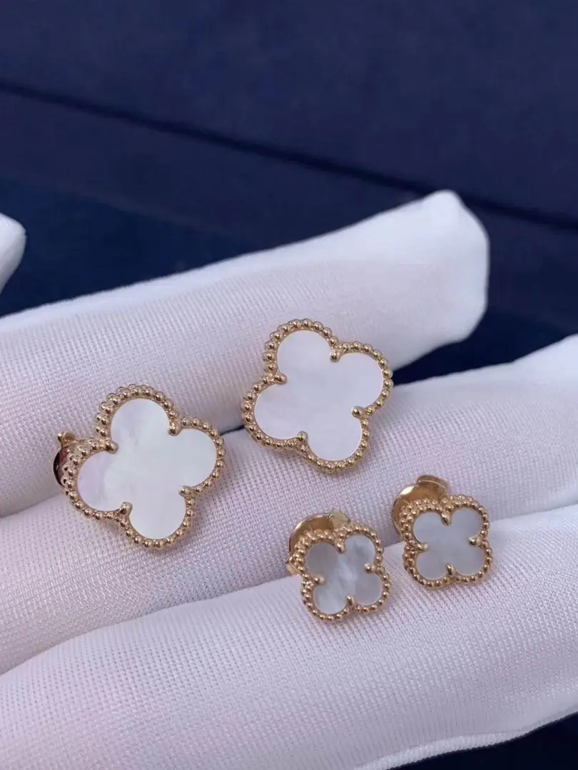 Серьги Van Cleef & Arpels Sweet Alhambra /перламутр, желтое золото/ 3